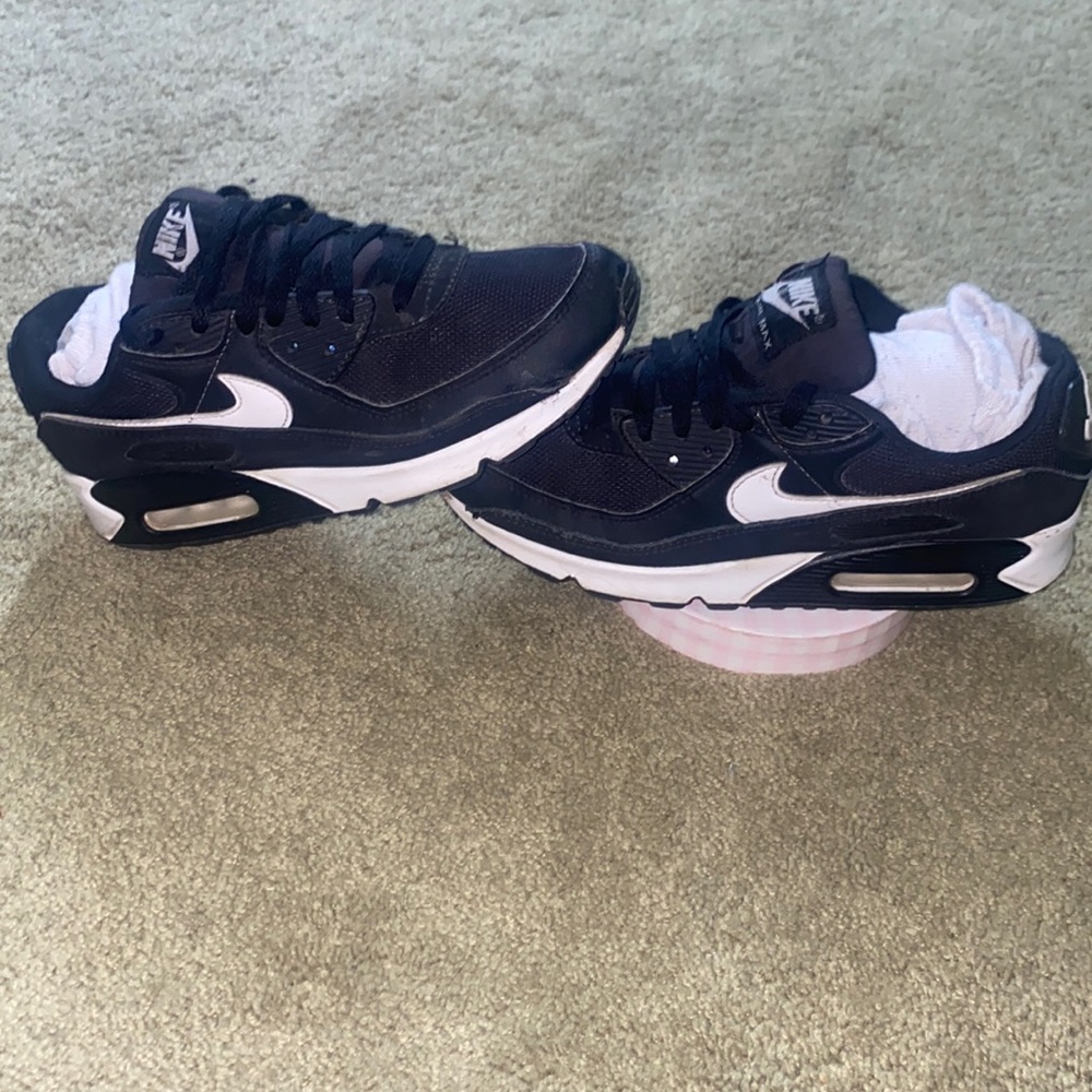 Nike Air max size Uk6.5 sports shoes if you want this shoes call me4122942688